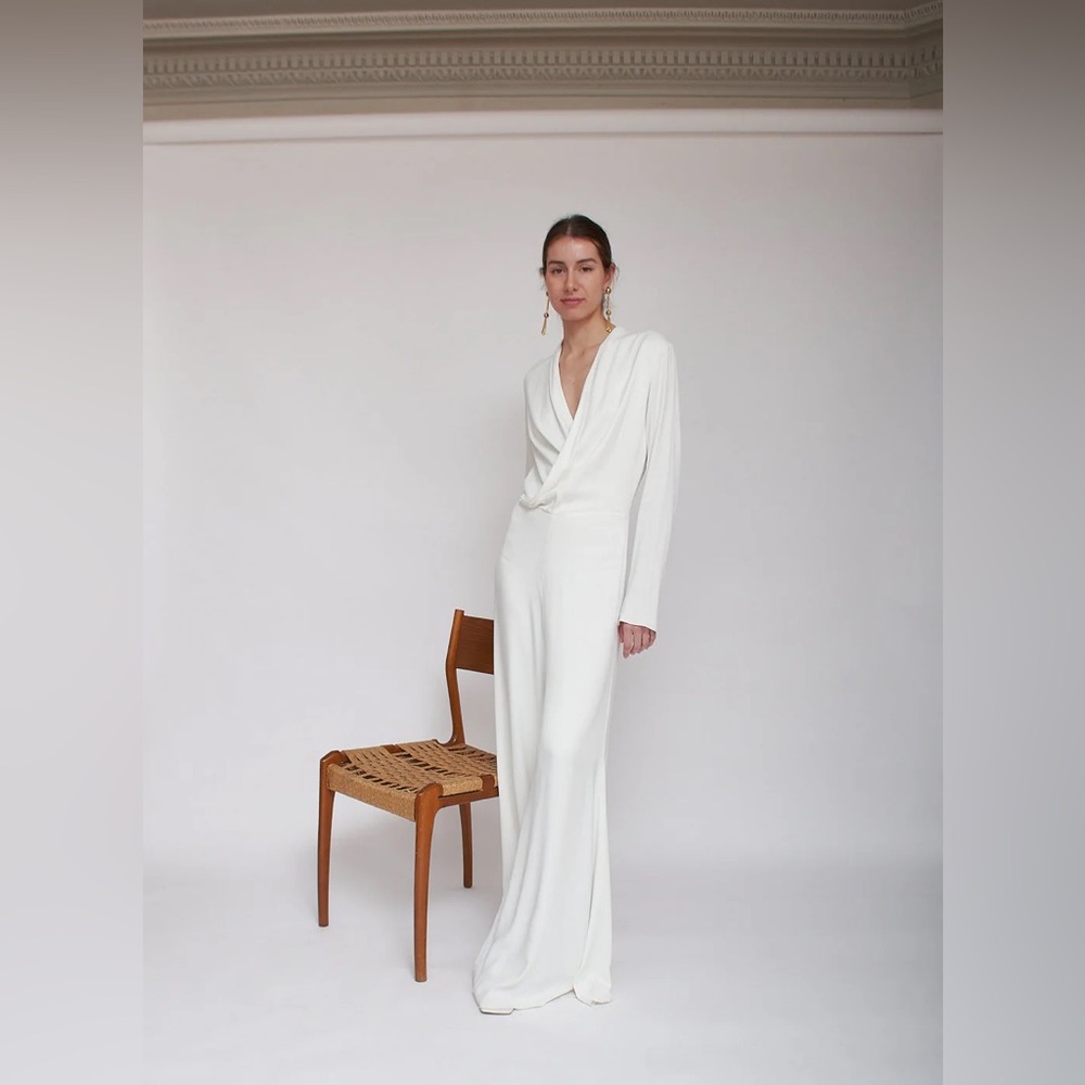Les Heroines by Vanessa Cocchiaro THE TINA JUMPSUIT White Ivory wedding 08 40